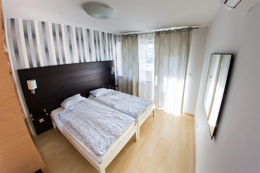 Far Home Apartments0