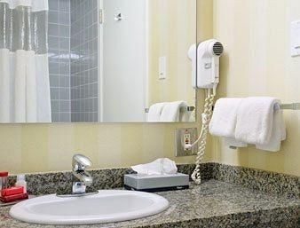 Ramada Hotel  - Suites Metrotown0