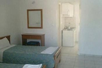 Daskalos Apartments1