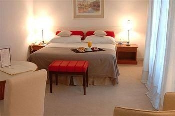 Loi Suites Esmeralda1