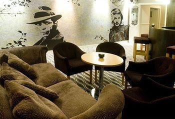 Armada Hotel4