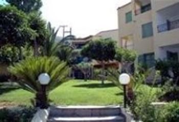 Silvia Apartments0