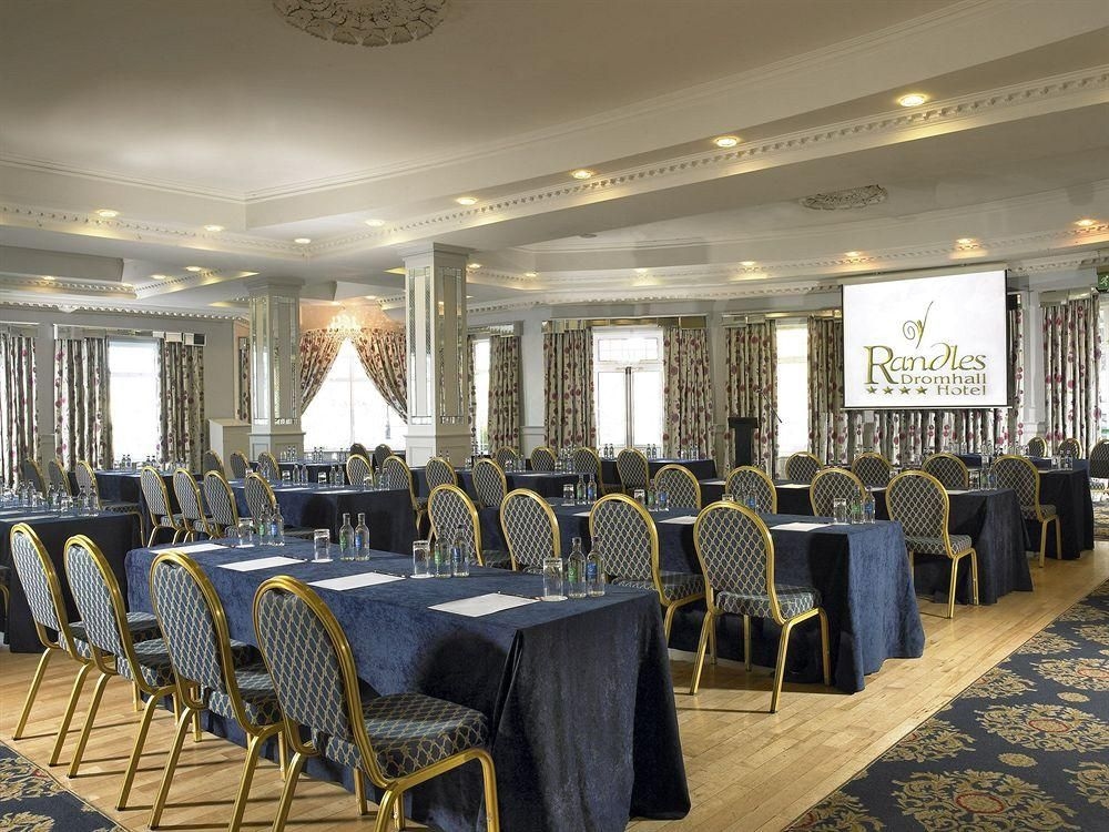Dromhall Hotel0