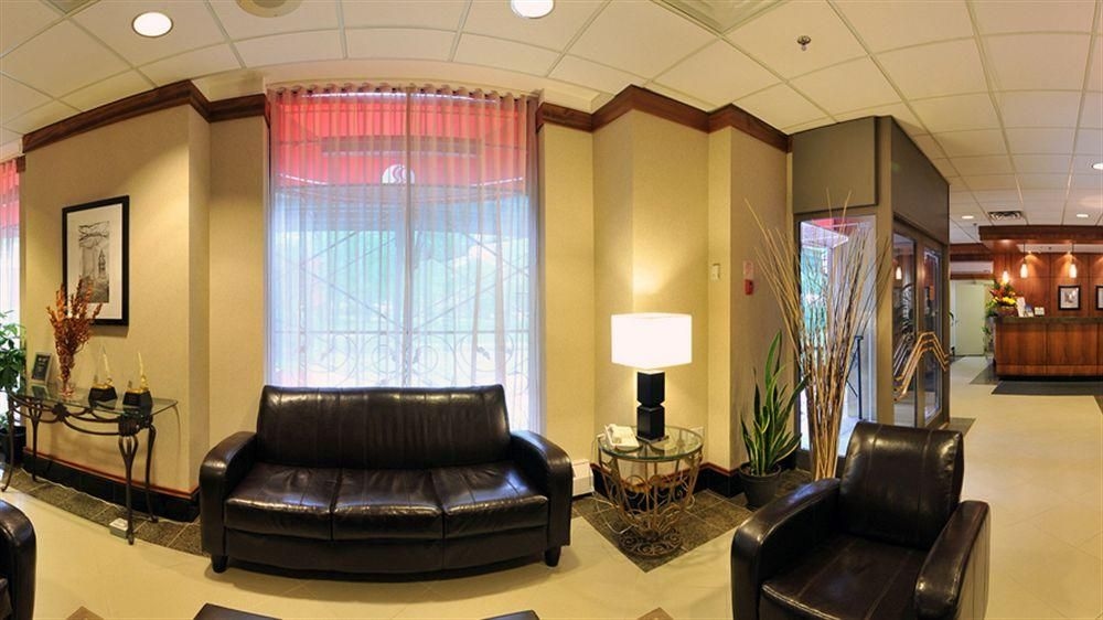 Ramada Plaza Toronto3