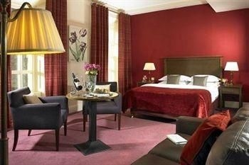 Carlton Abbey Hotel & Spa0