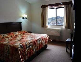Howard Johnson Parral2