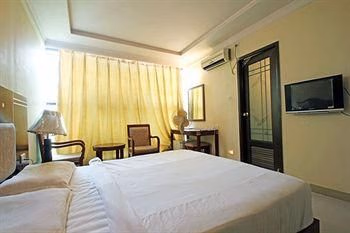 Barons Inn2