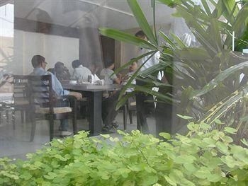 Balaji Deluxe Hotel2