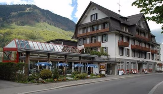 Hotel Lowen3
