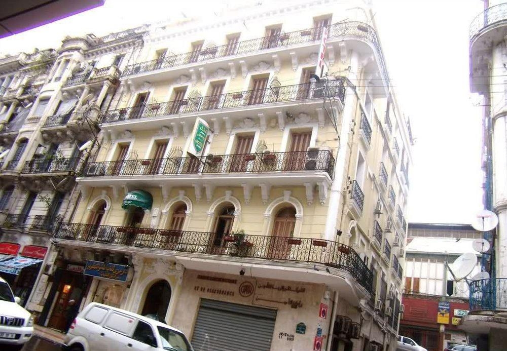 Hotel Samir0