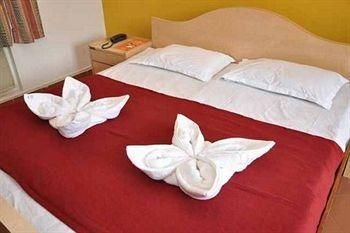 Goan Holiday Resort4