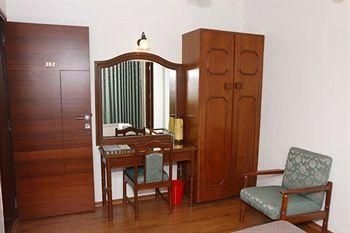 Hotel Kemps Corner3
