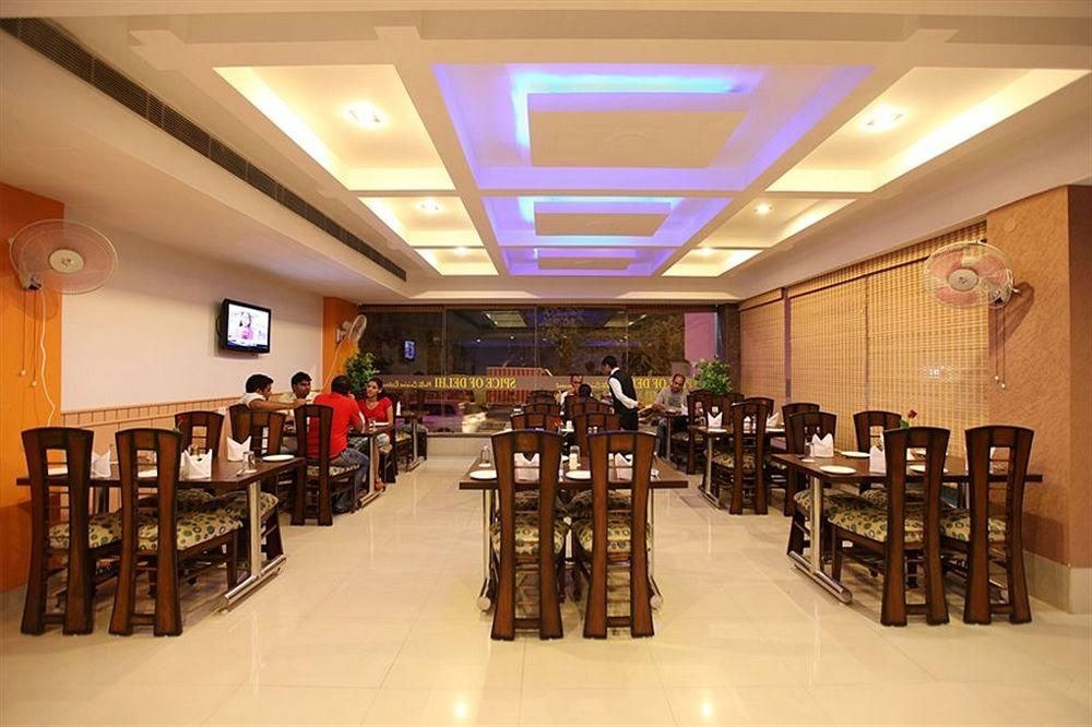 Hotel Impress0