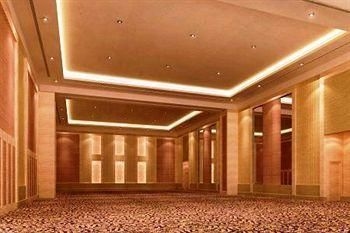 Park Plaza2