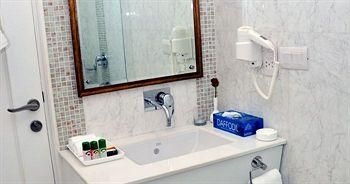 Bright Hotel1