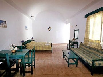 Scorpios Beach Hotel4