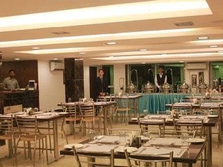 Stallions Hotel2