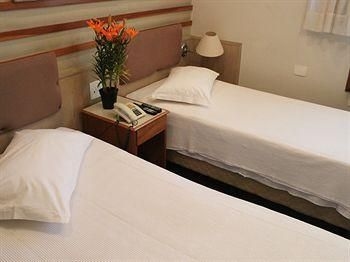Merak Hotel4