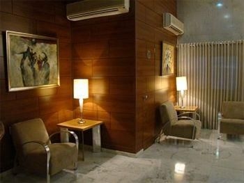 Harbor Regent Suites3
