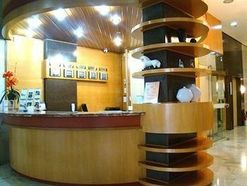 Harbor Regent Suites2