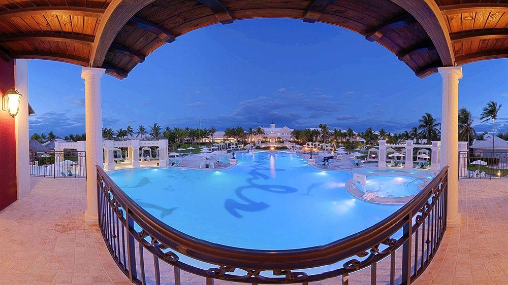 Sandals Emerald Bay3