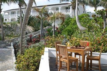 Coral Sands Hotel0