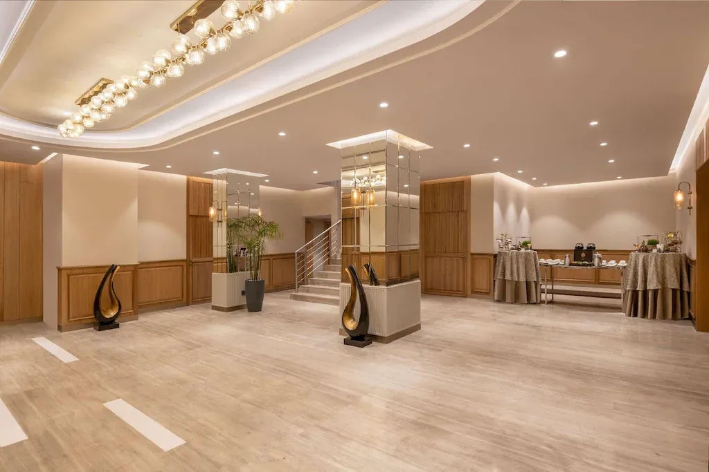 Radisson Hotel Sector 29 Gurugram4