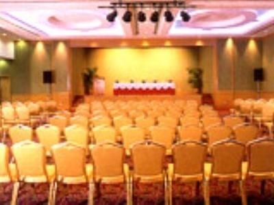 Le Paris Resort0