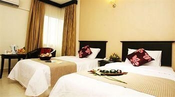 Cosmo Inn2