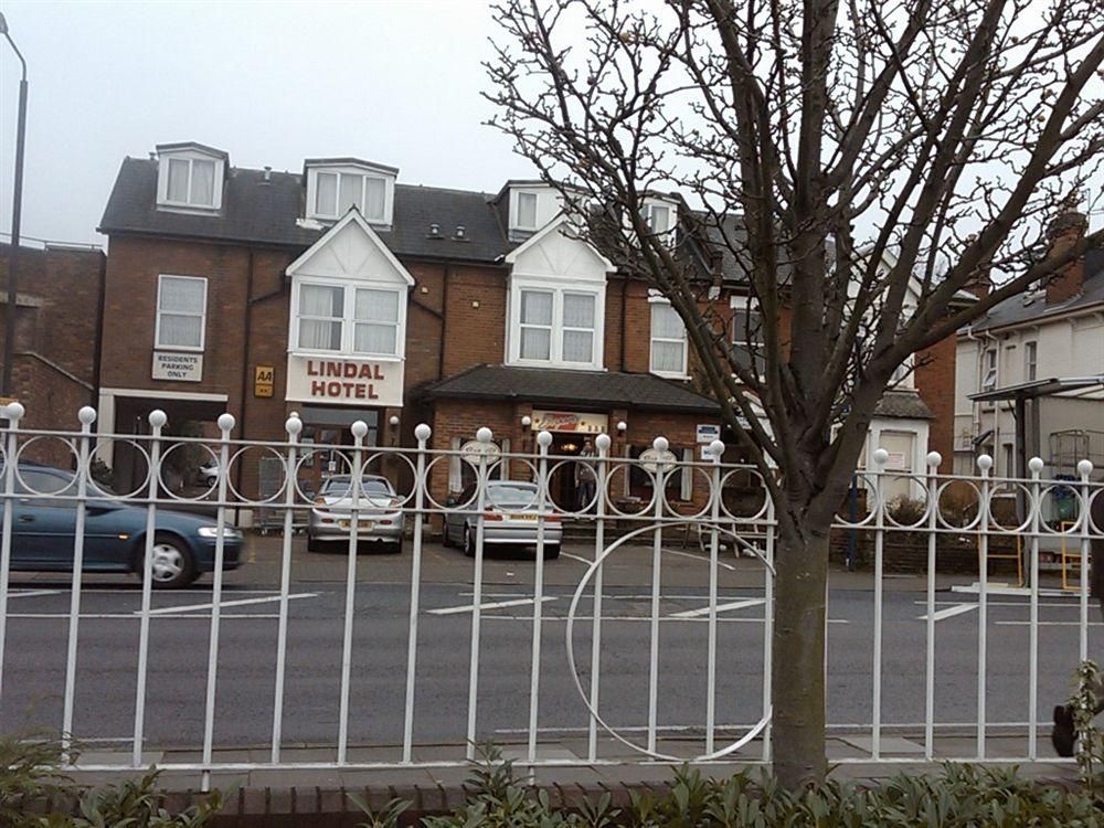 Lindal Hotel1