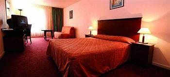 Kyriad Prestige Joinville-le-pont3