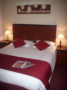 Kyriad Prestige Joinville-le-pont0