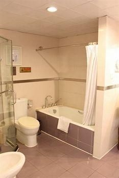 Hangzhou LongHill Hotel0