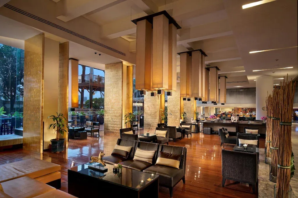 Ramada Plaza by Wyndham Bangkok Menam Riverside4