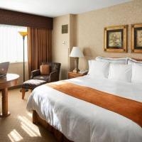 Crowne Plaza Minneapolis West3