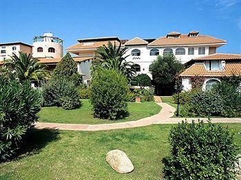 Colonna Beach Hotel0