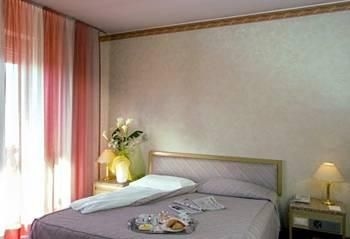 Leonardo Da Vinci Hotel1
