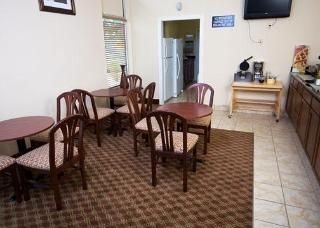 Quality Inn4