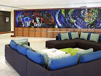 Mercure Cardiff Holland House Hotel and Spa2