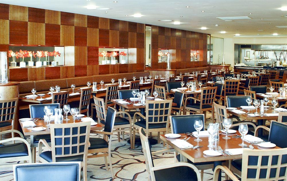 Mercure Cardiff Holland House Hotel and Spa4