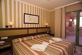 Holiday Palace1