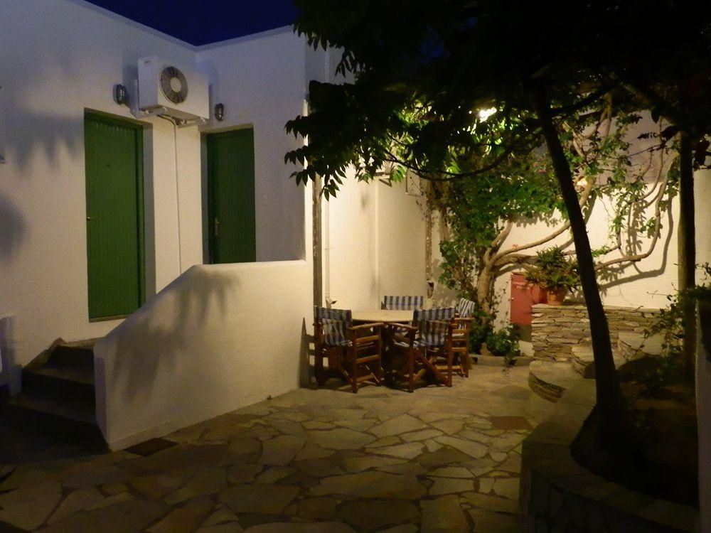 Adonis Hotel And Apartments0