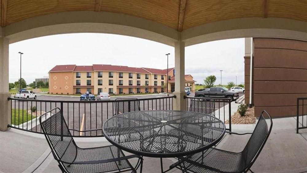 Candlewood Suites Kansas City Airport2