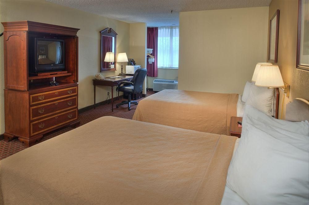 Quality Inn Westport2