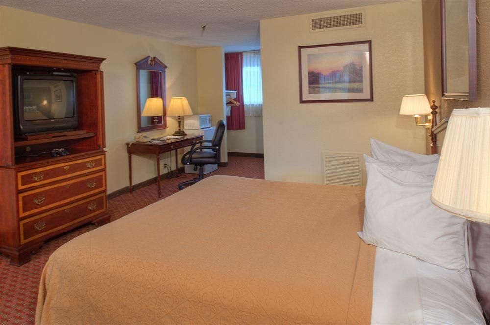 Quality Inn Westport0