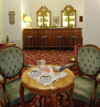 Palace Hotel1