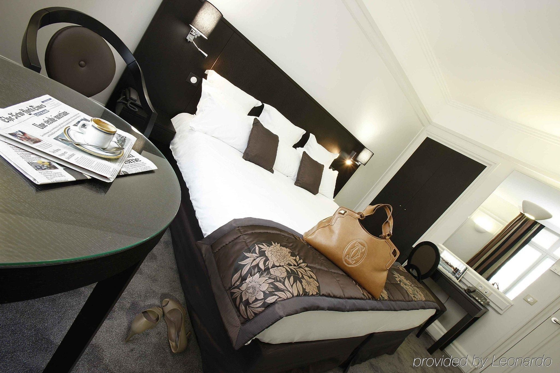 California Champs-Elysees Hotel4