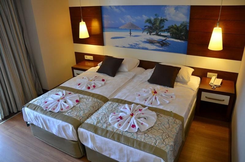Holiday Point Hotel City3