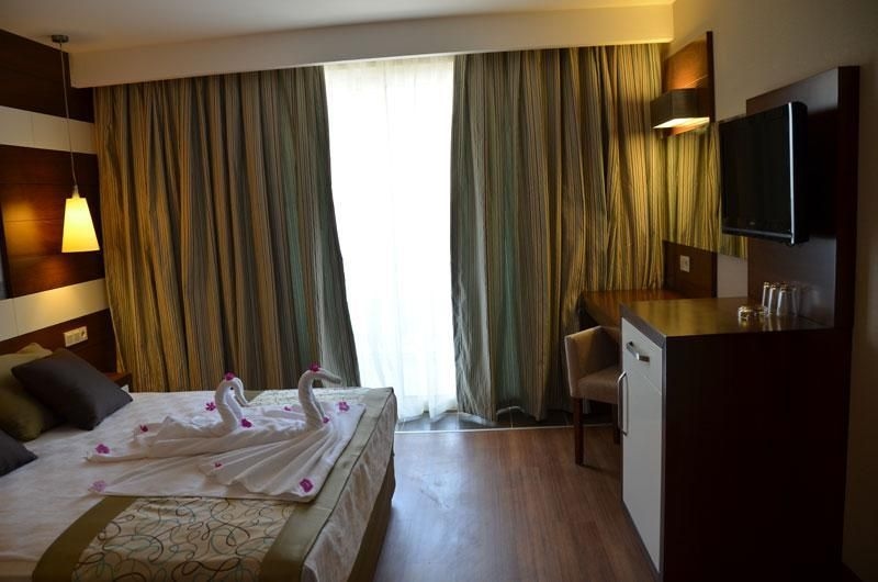 Holiday Point Hotel City1