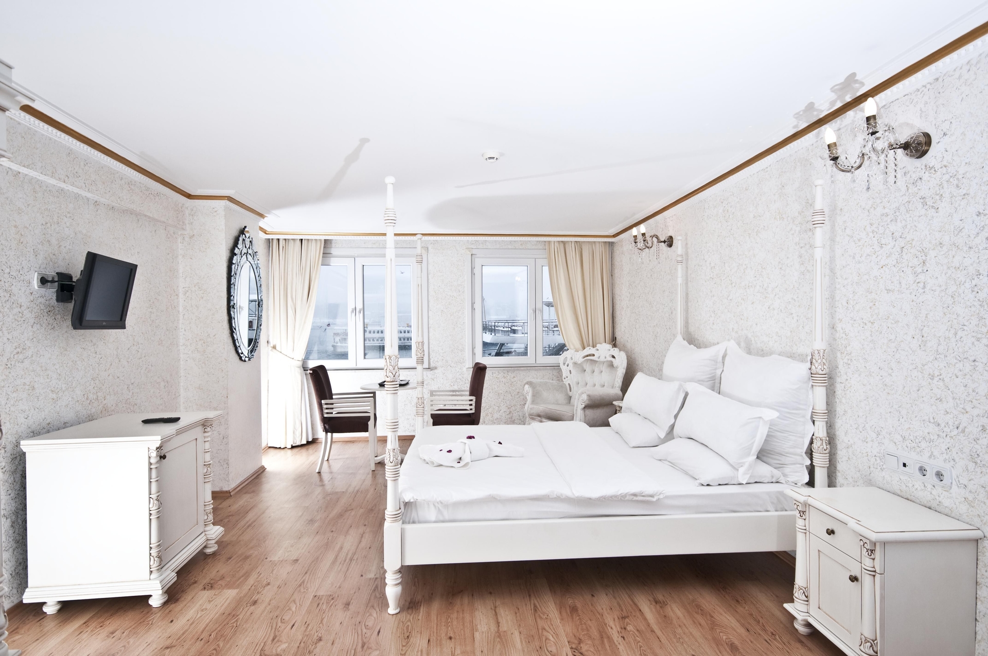 Hettie Hotel3